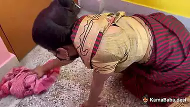The owner bangs his sexy maid in an Indian sex video