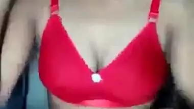 Desi girl fingering pussy with smiling face