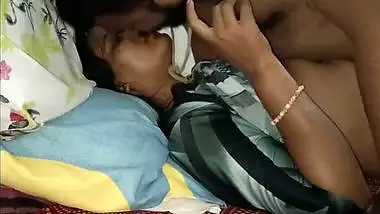 Xxx Indian wife secret sex with shopkeeper MMS