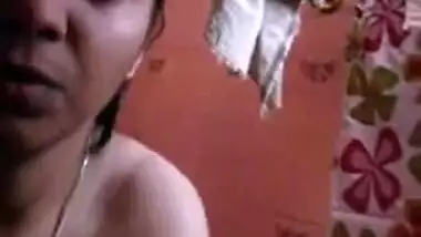 Naughty desi girl selfmade video leaked bathing