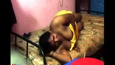 Nellore village aunty exposed her naked figure on demand