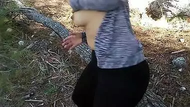 (outdoor Sex) Flashing Boobs And Blowjob In Public