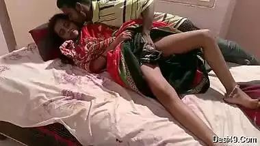 Today Exclusive- Super Sexy Look Desi Bhabhi Pussy Fingering And Hard Fucked By Deaver