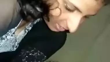 Indian college girl bj to bf with phone part 1