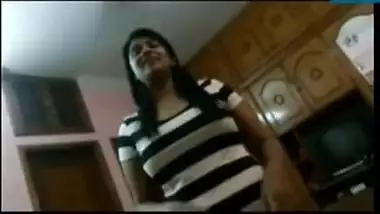 Hot Bangla girl getting her shaved pussy fucked