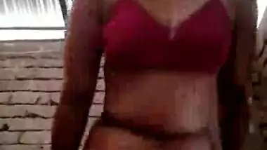 Bangladeshi girl solo strip tease show video