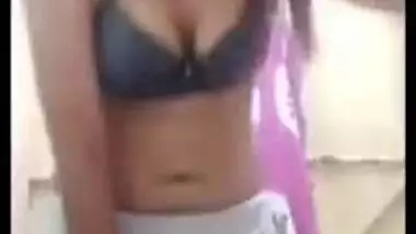 Horny Tamil babe fingering vagina video