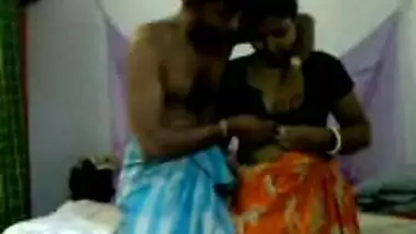 Chudai Video Of Awesome Bhabhi In Saree With Devar