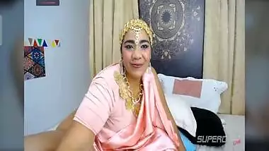 Horny indian bbw mama