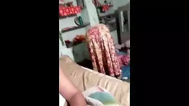 Desi sex video of a house wife stripping and getting ready for a nice fuck