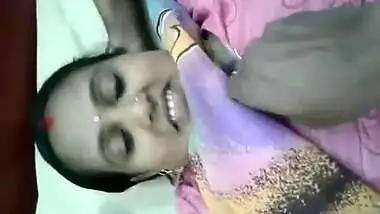 indian aunty in sari showing pussy and boobs
