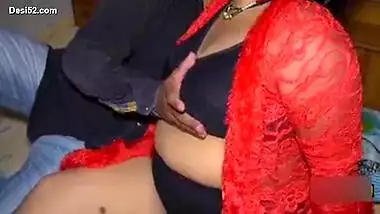 Desi Bhabi Having Sex in Private Resort