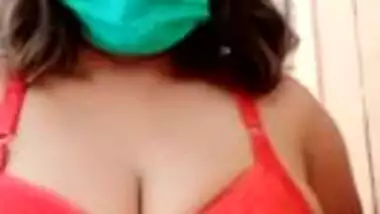 Beautiful Bigboob Sexy Paki Girl Haseena Showing Boobs