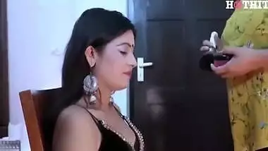 Indian Desi Bhabhi And Desi Bhabhi - Desi Ladke Ne Model Bhabhi Ko Shoot Ke Time Choda