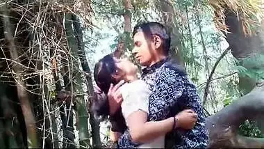 HD outdoor teen Indian porn gone viral