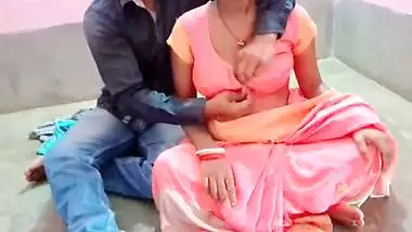 Indian Beautiful Muslim Girl Gets Ass Fucked By Tailor