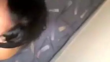 Desi Patna Bhabhi gives an erotic Bihari blowjob