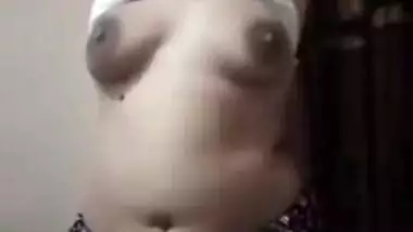 Pakistani bhabhi Rida cheating nude video