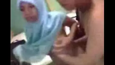 Fsi blog – Paki hijabi college girl fucked by teacher MMS