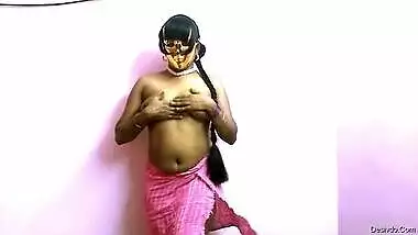 Mallu Wife Nude with Towel Teasing