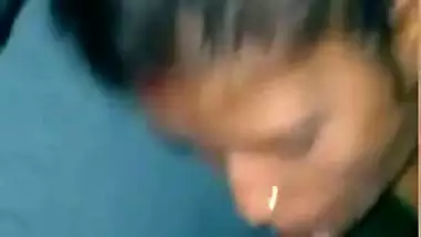 Tamil guy enjoys a Marathi blowjob from a Puneri lady
