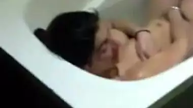 Sexy Arab Girl’s Bathing Clip Caught On Spy Camera