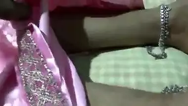 Desi bhabhi fucked with devar in pink saree