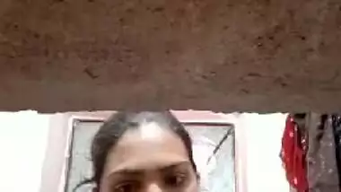 Sexy village bhabhi record naked bathroom video
