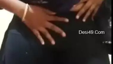 Amateur Desi XXX model shows boobs and masturbates wet pussy