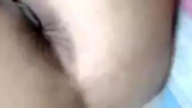 Horny Desi Babe Fingering Her Wet Pussy