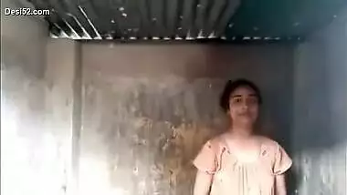 Desi Girl Fingering and Bath