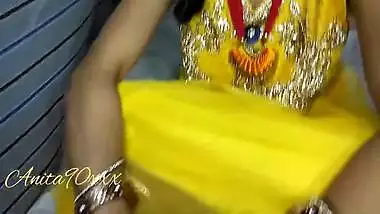Indian Hot Bhabhi Ki Chudai Yellow Sute Me Hindi Sex Video