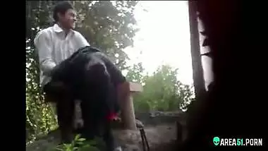 Kinky school girl fucked with BF outdoor bench In park. Desi voyeur сaught on mms