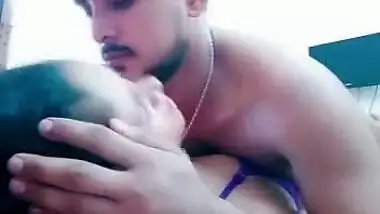 Young fucking Indian lovers selfie clip MMS