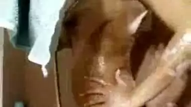 Bathing video of telugu girl showing pooku