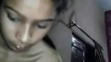 Desi cute village girl video cal fingering pussy