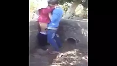 Muslim outdoor porn video of young lovers