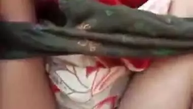 Dehati wife pissing outdoors video for her secret lover