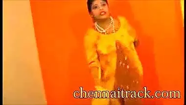 Tamil Girl’s Hot Dance Video On TikTok
