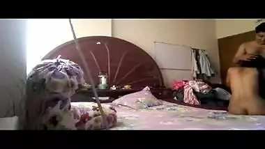 Hidden cam sex video of petite Mumbai girlfriend