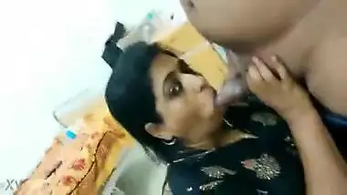 An aunty sucks a guy’s dick in a Tamil sex video