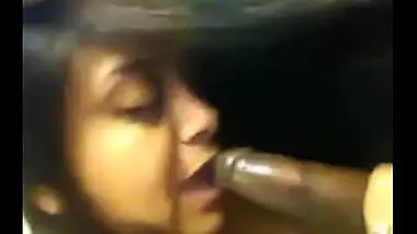 Indian hot girl giving a nice blowjob