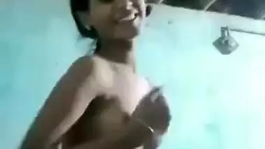 Indian Cute Girl Nude Dancing On YAAD priya Ki Ane Lage Song