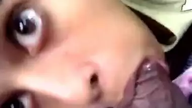 Super sexy Indian girl sucking dick of her boyfriend