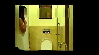 Kinky Muslim wife sex mms of teasing hotel staff