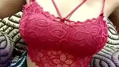 Indian sexy college babe showing her boobs on live