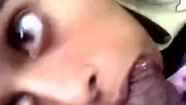 Sexy Sri Lankan girl sucking her brother’s dick