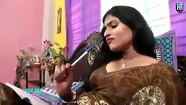 Telugu Surekha sexy navel hot romance with uncel
