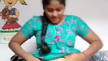 Tamil Hot Girl Showing Her Pussy and Ass