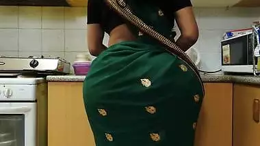 Desi Bhabhi's BIG butt